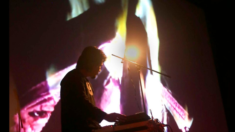 PERFORMANCE4